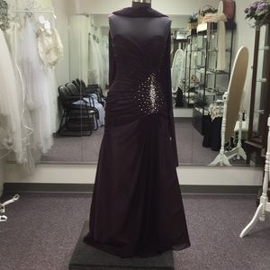 La Perle mother of the bride/groom mermaid gown.